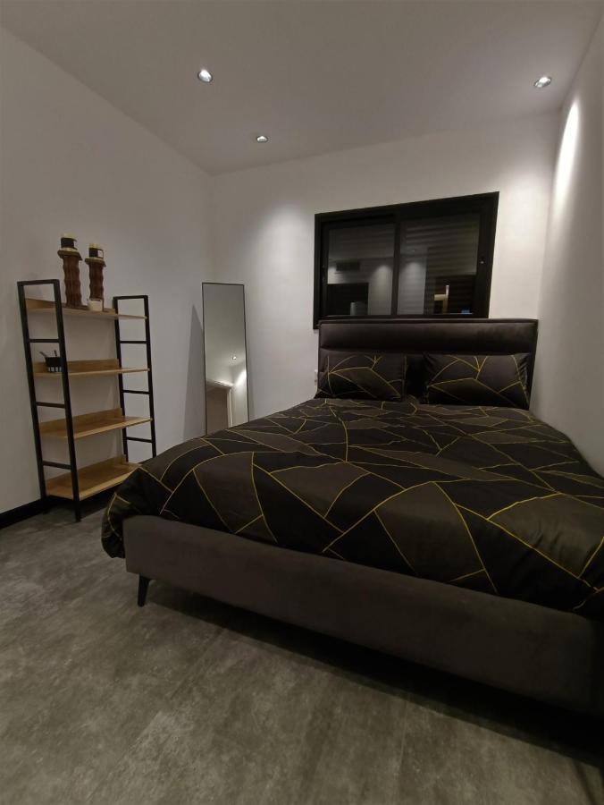 Luxury Aparment 5 Room 2 Minutes From The Beach Bat Yam Buitenkant foto