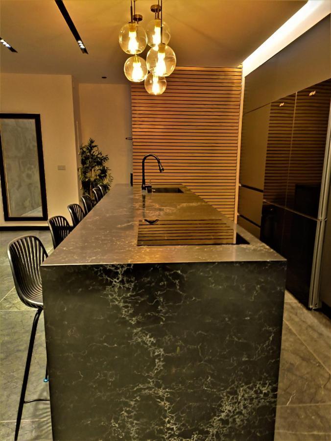 Luxury Aparment 5 Room 2 Minutes From The Beach Bat Yam Buitenkant foto