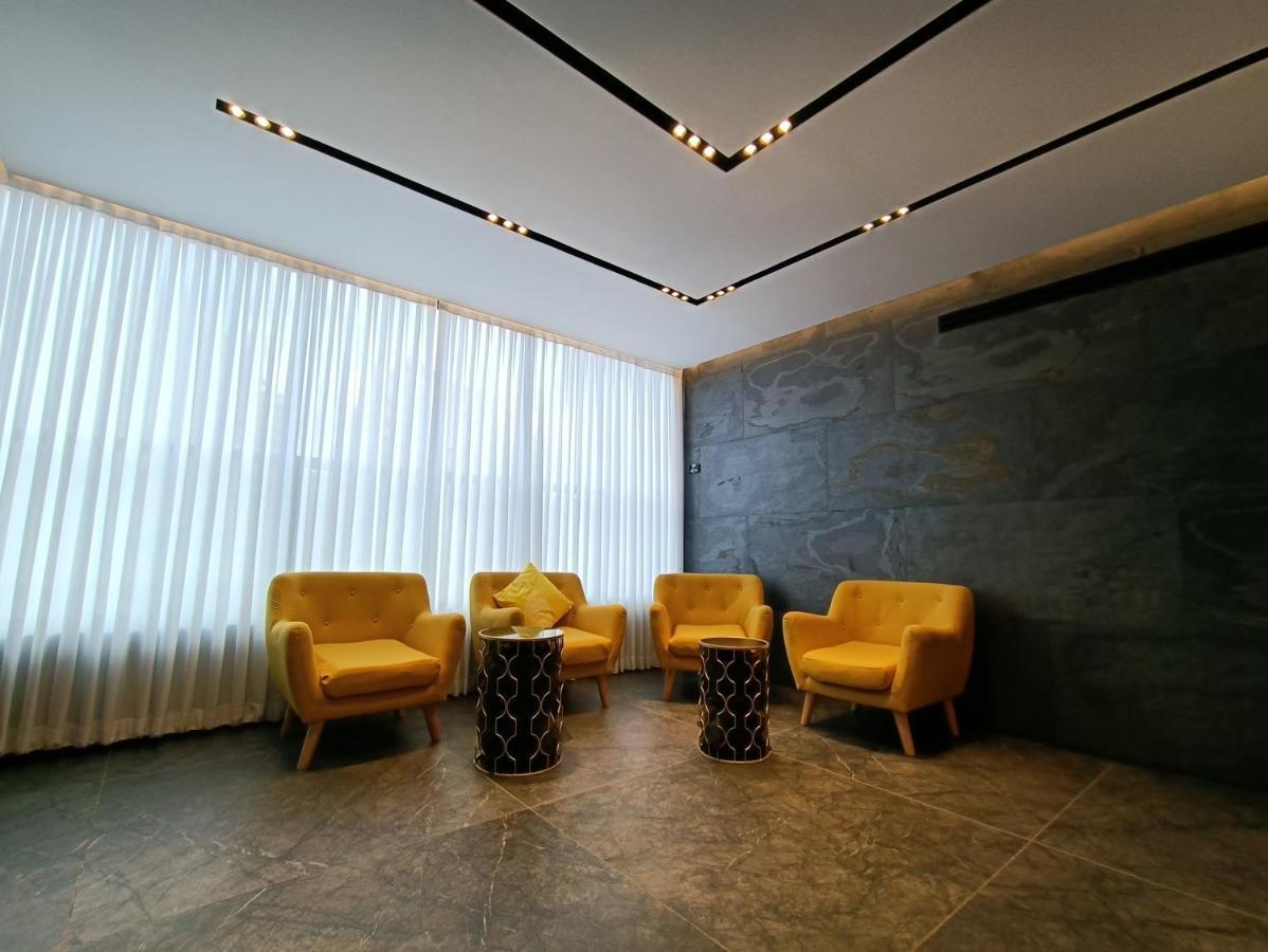 Luxury Aparment 5 Room 2 Minutes From The Beach Bat Yam Buitenkant foto